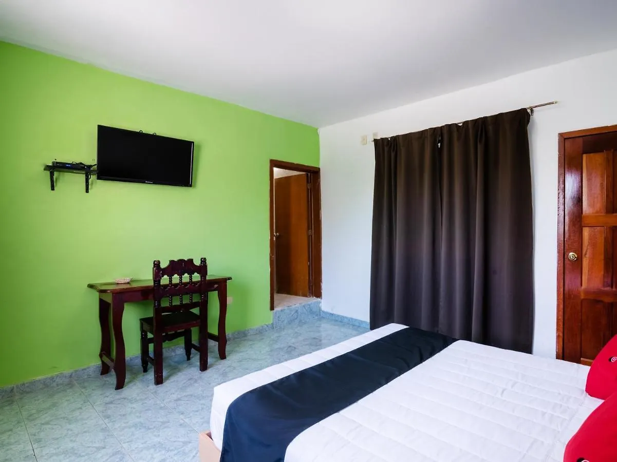Capital O Hotel El Faisan Y El Venado Playa del Carmen 2*,  Mexico